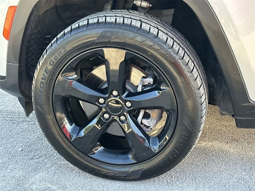 Thumbnail: 2023 Jeep Grand Cherokee L - 11