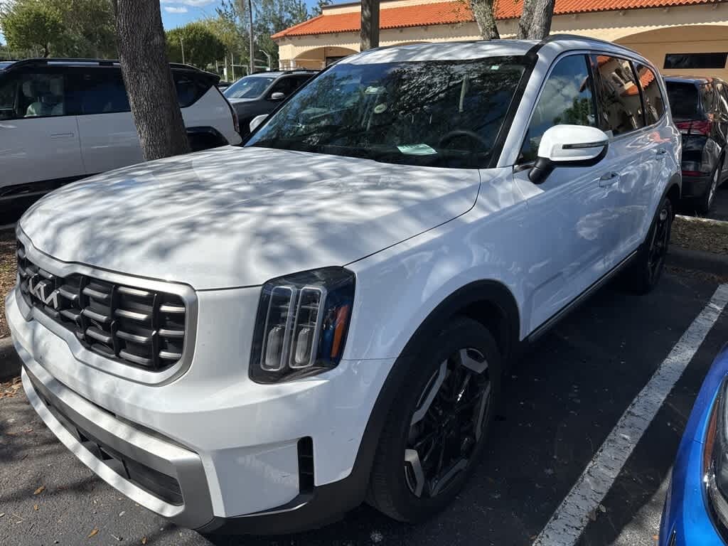 Used 2024 Kia Telluride S SUV