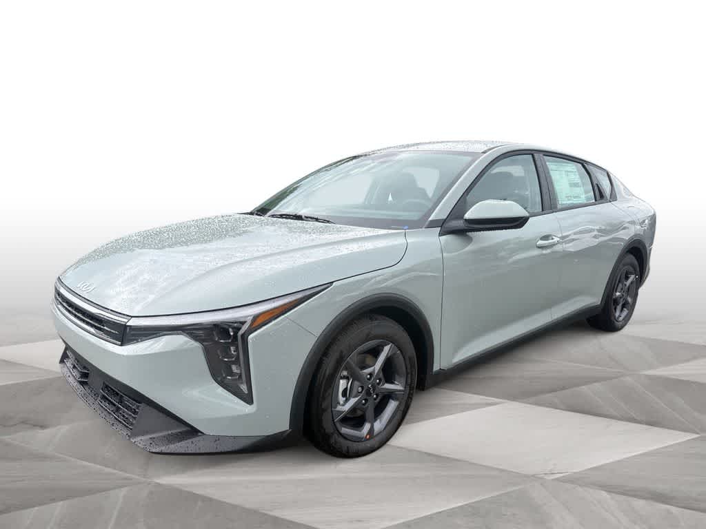 Thumbnail: 2026 Kia K4 - 1