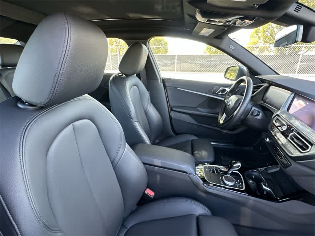 Thumbnail: 2024 BMW 2 Series - 27