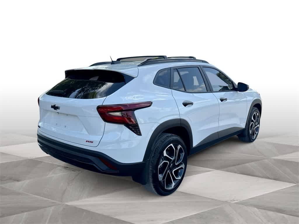 2025 Chevrolet Trax RS 8
