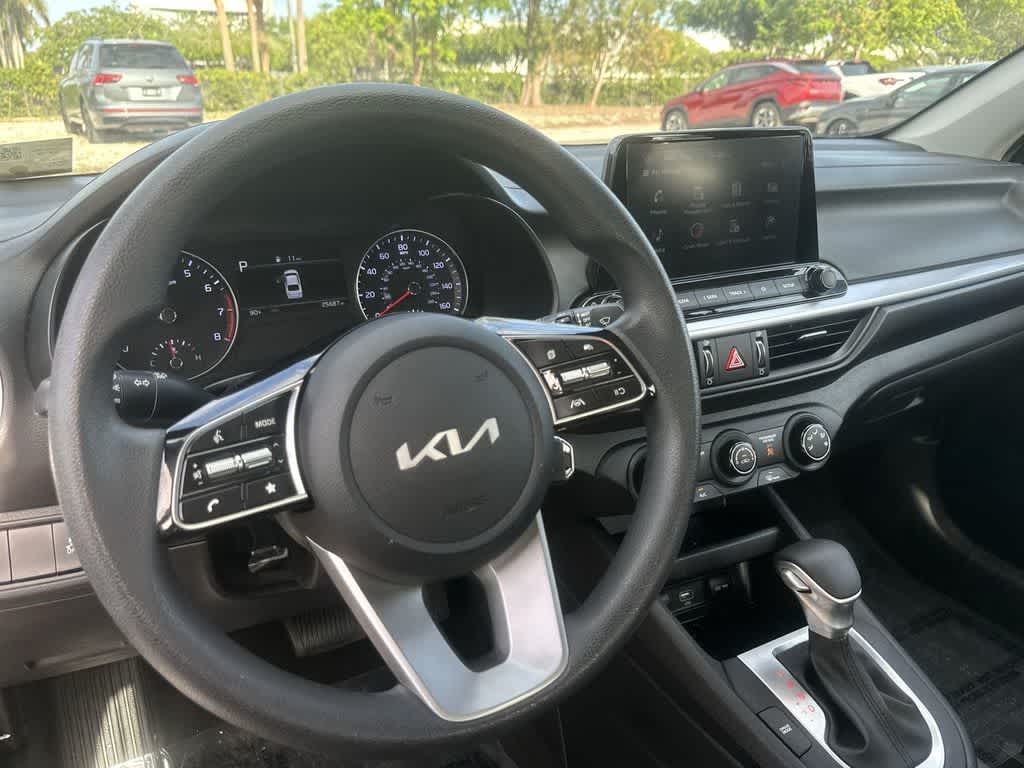 Thumbnail: 2023 Kia Forte - 13