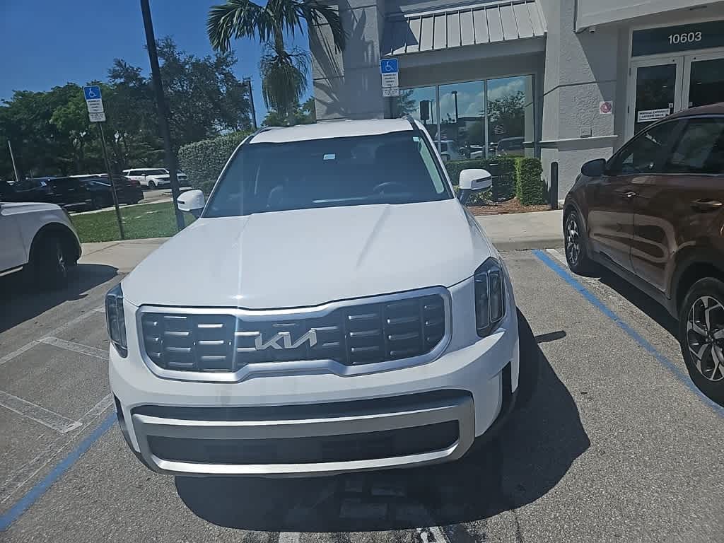 Thumbnail: 2023 Kia Telluride - 5