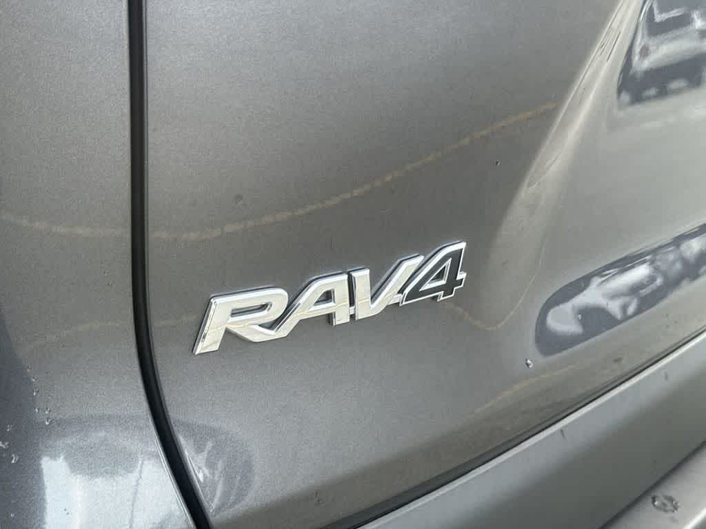 Thumbnail: 2024 Toyota RAV4 - 11