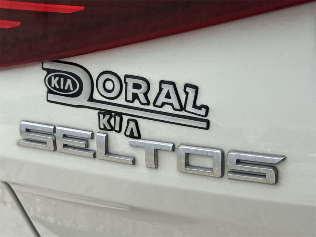 Thumbnail: 2022 Kia Seltos - 20