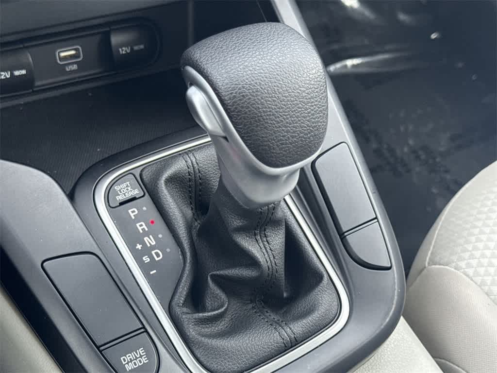 2023 Kia Soul LX 21