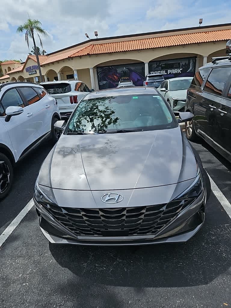 Thumbnail: 2023 Hyundai Elantra - 2