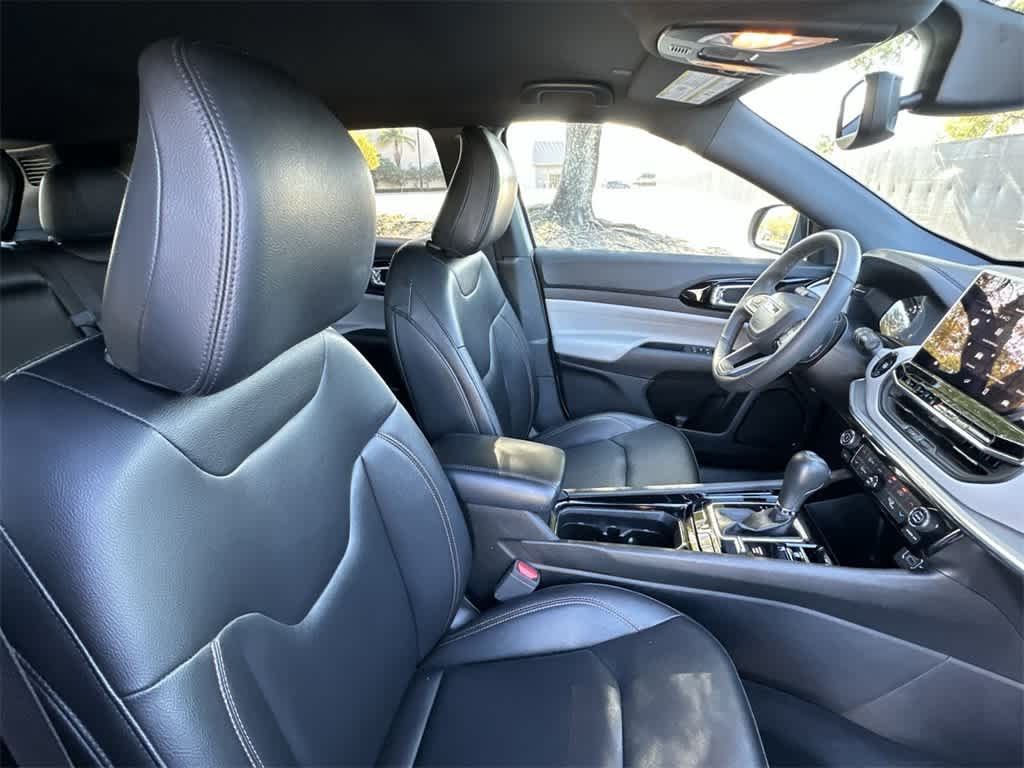 Thumbnail: 2024 Jeep Compass - 27