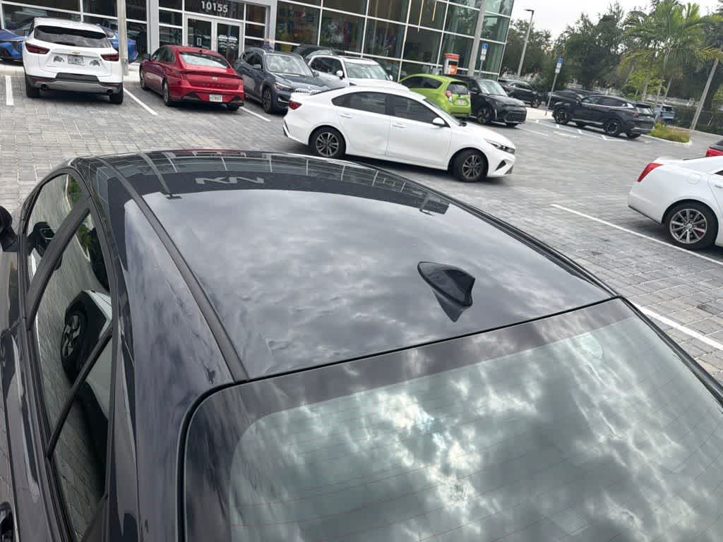Thumbnail: 2025 Toyota Corolla - 17