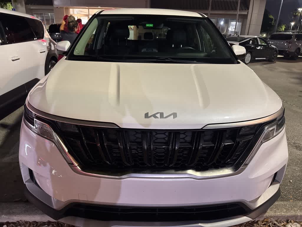 Thumbnail: 2023 Kia Carnival - 6