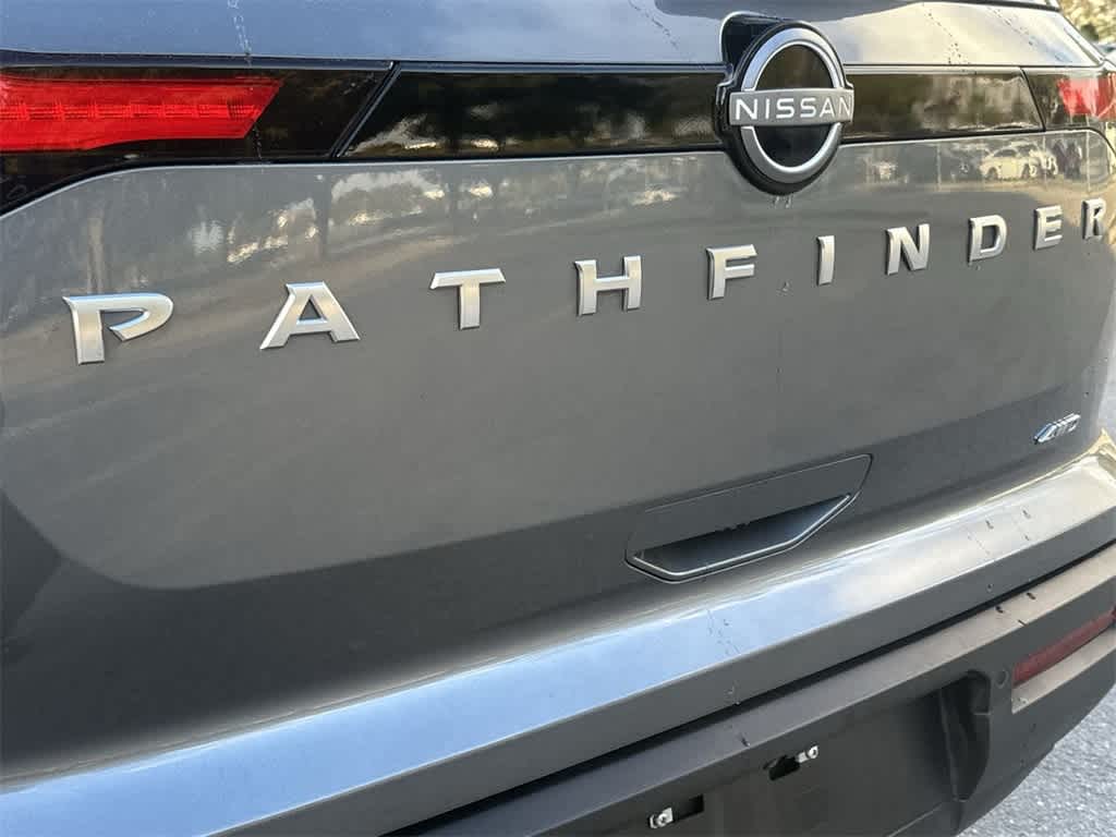 Thumbnail: 2025 Nissan Pathfinder - 10