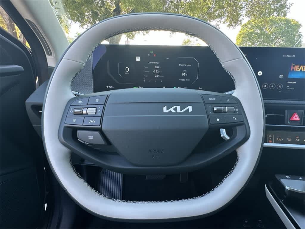 Thumbnail: 2025 Kia EV6 - 15