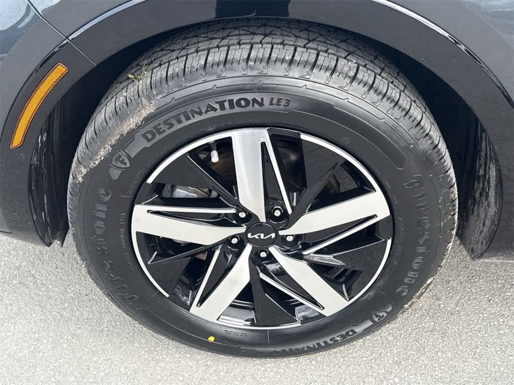 Thumbnail: 2022 Kia Sorento - 11
