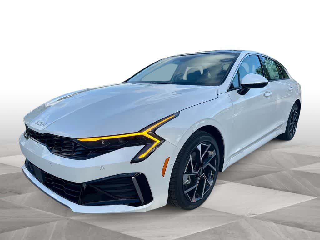 Thumbnail: 2026 Kia K5 - 1