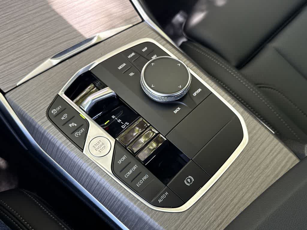 Thumbnail: 2026 BMW 3 Series - 21