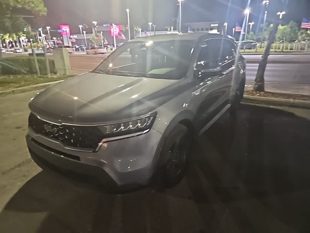 Thumbnail: 2022 Kia Sorento - 5