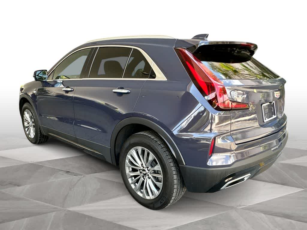 Thumbnail: 2025 Cadillac XT4 - 6