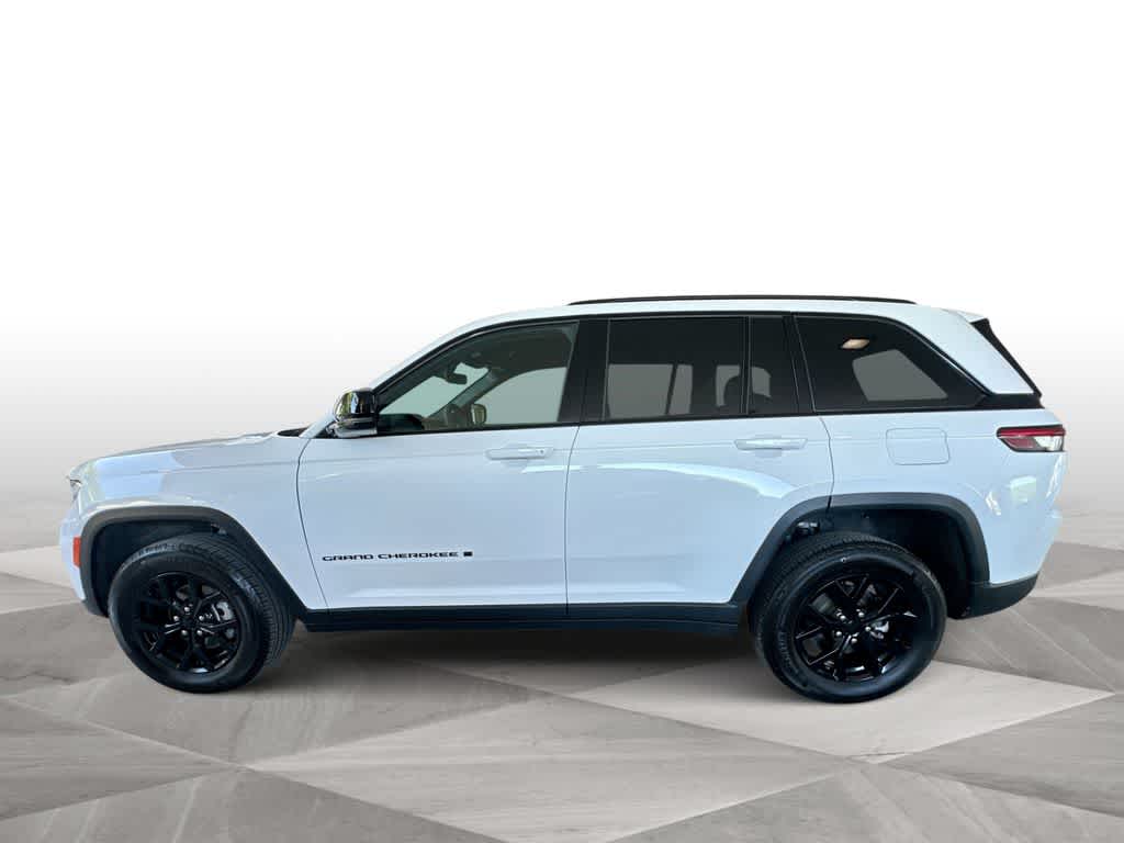 Thumbnail: 2025 Jeep Grand Cherokee - 5