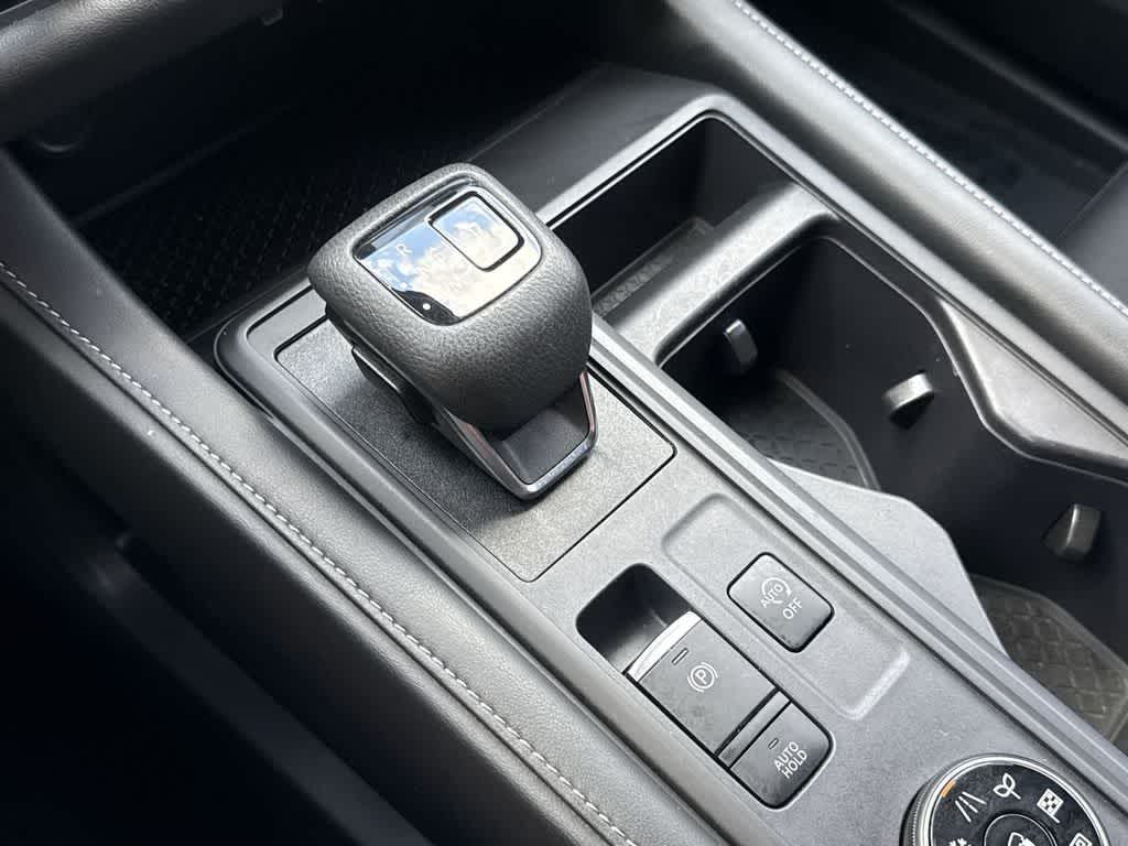 Thumbnail: 2024 Nissan Pathfinder - 21