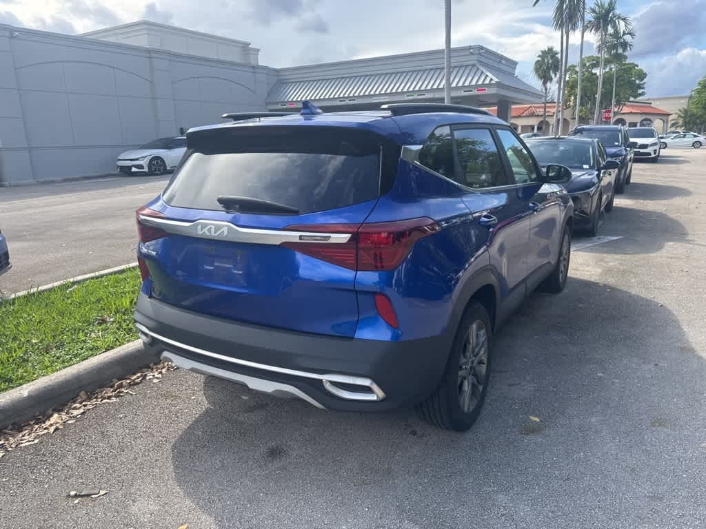Thumbnail: 2022 Kia Seltos - 28