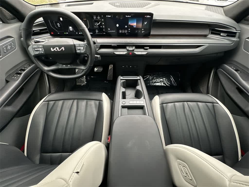 Thumbnail: 2025 Kia EV9 - 24