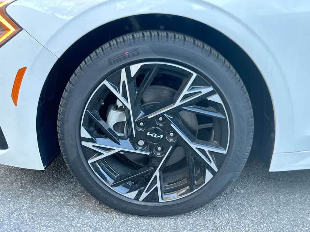 Thumbnail: 2025 Kia K5 - 11