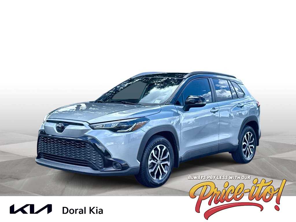 2025 Toyota Corolla Cross SE