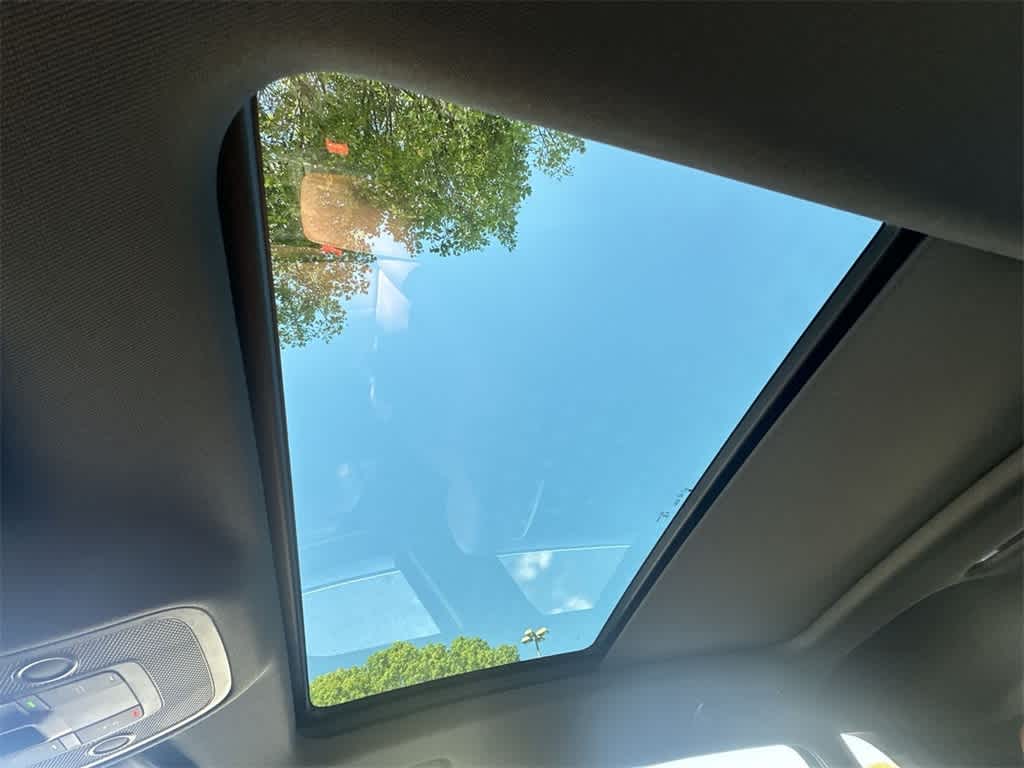 Thumbnail: 2025 Audi Q3 - 17