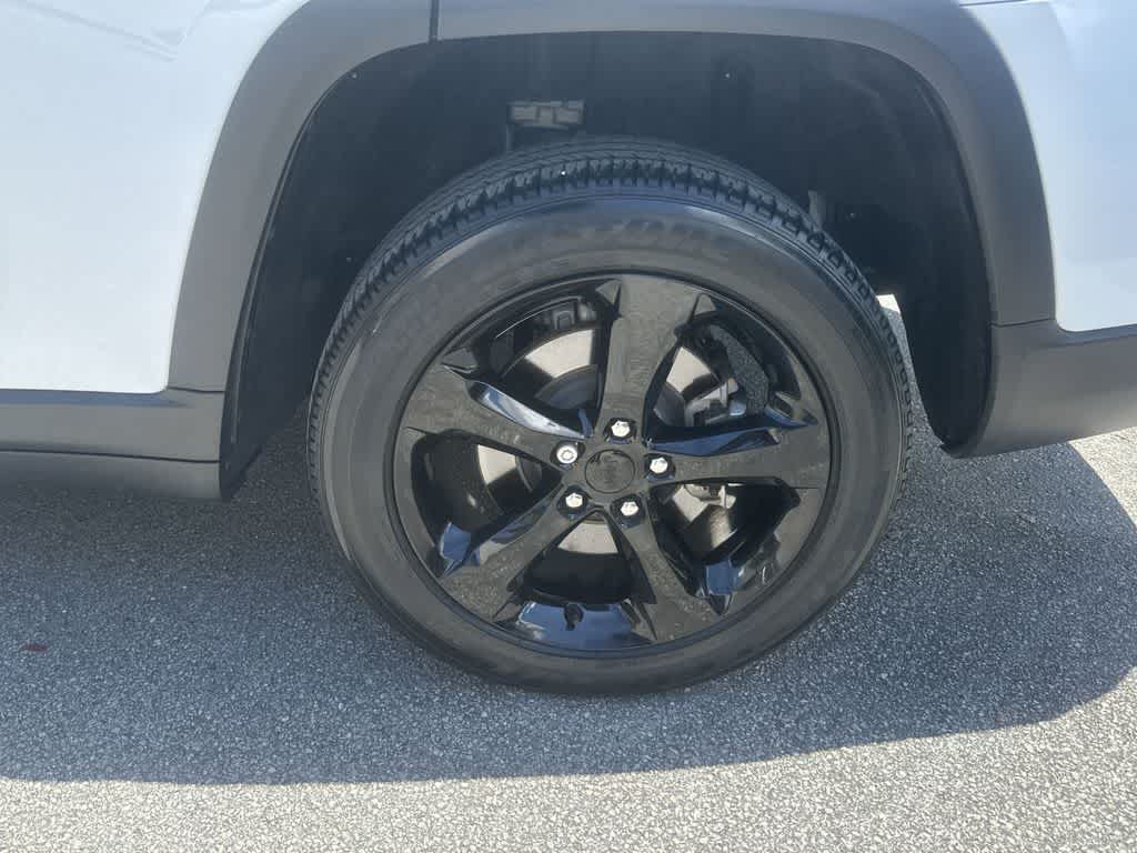Thumbnail: 2024 Jeep Grand Cherokee L - 10
