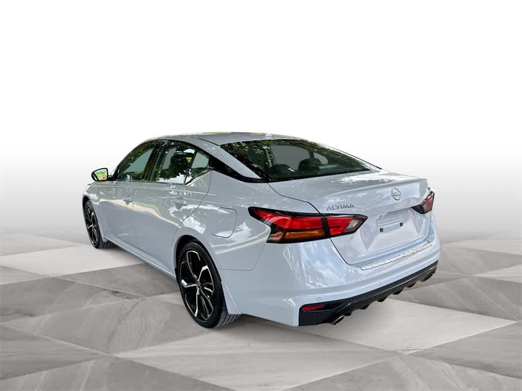 Thumbnail: 2023 Nissan Altima - 6