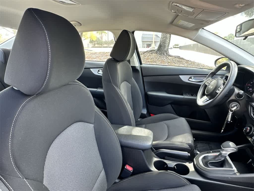 Thumbnail: 2023 Kia Forte - 27