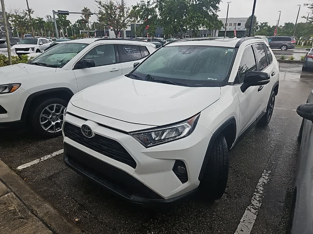 Thumbnail: 2019 Toyota RAV4 - 9