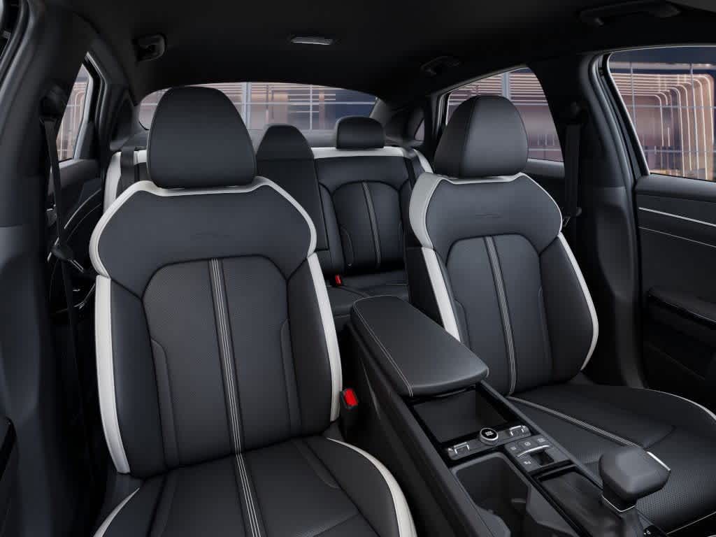 Thumbnail: 2025 Kia K5 - 15