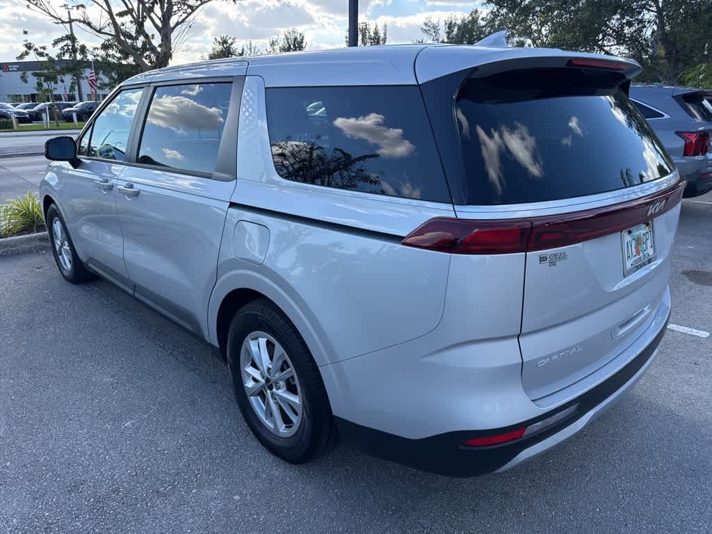 Thumbnail: 2023 Kia Carnival - 2