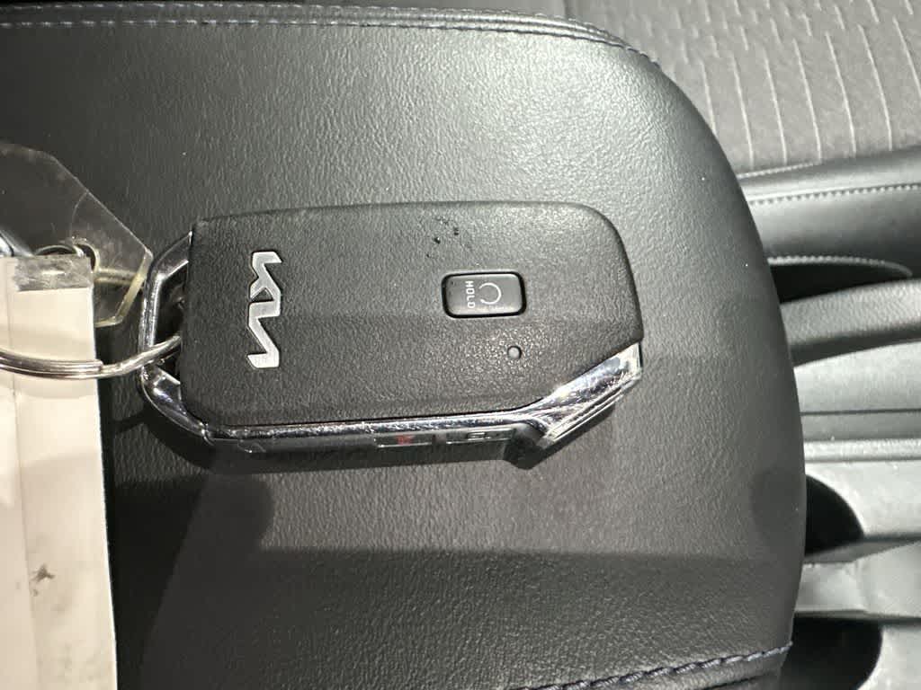 Thumbnail: 2023 Kia Seltos - 28