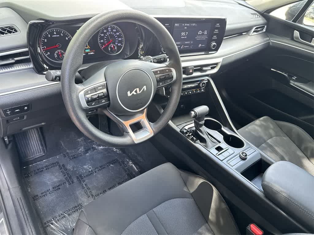 Thumbnail: 2023 Kia K5 - 13