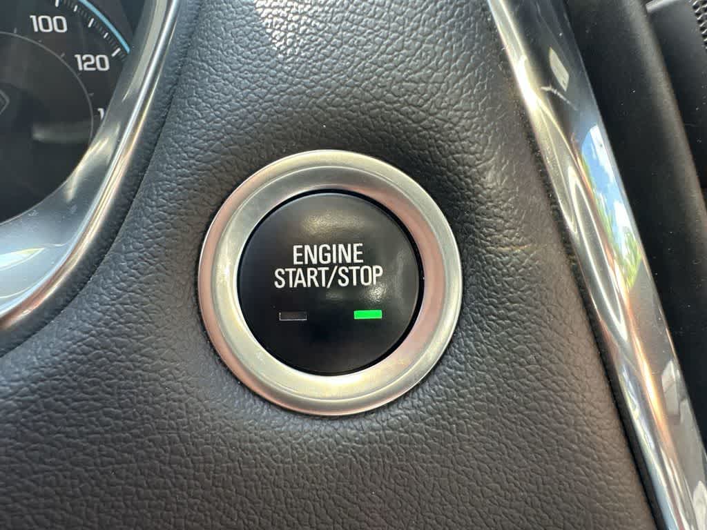 Thumbnail: 2023 Chevrolet Traverse - 16