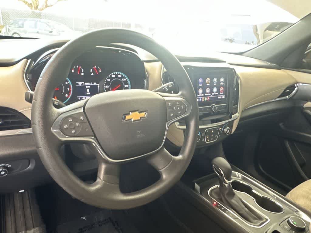 Thumbnail: 2023 Chevrolet Traverse - 13