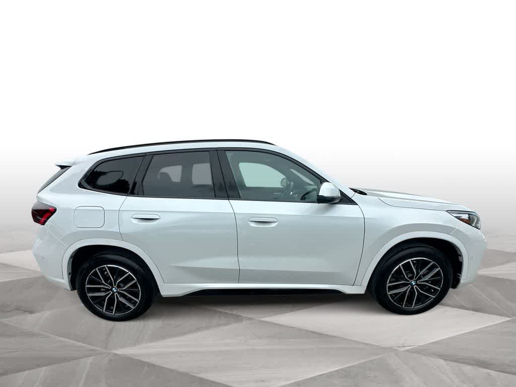 Thumbnail: 2025 BMW X1 - 9