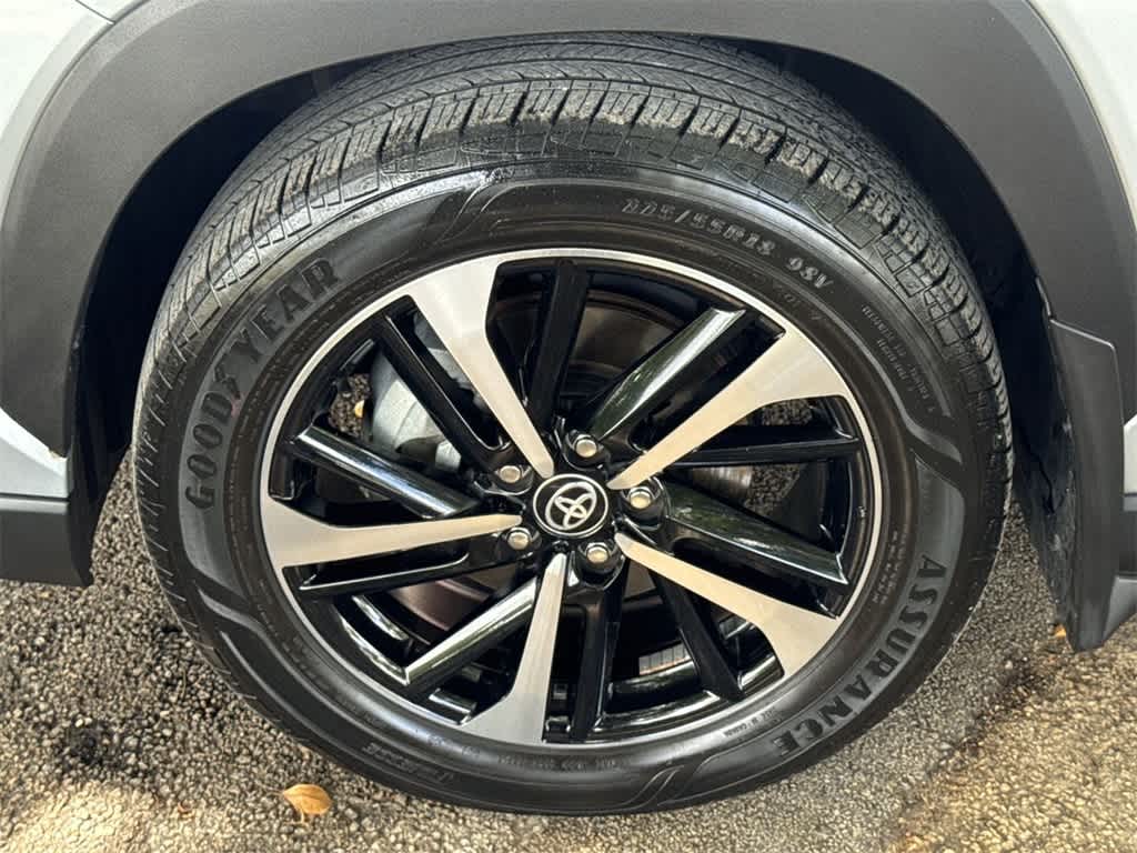 Thumbnail: 2023 Toyota Corolla Cross - 11