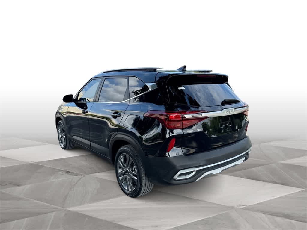 Thumbnail: 2022 Kia Seltos - 6