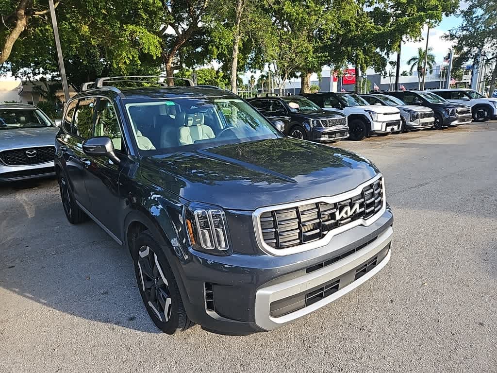 Thumbnail: 2024 Kia Telluride - 10