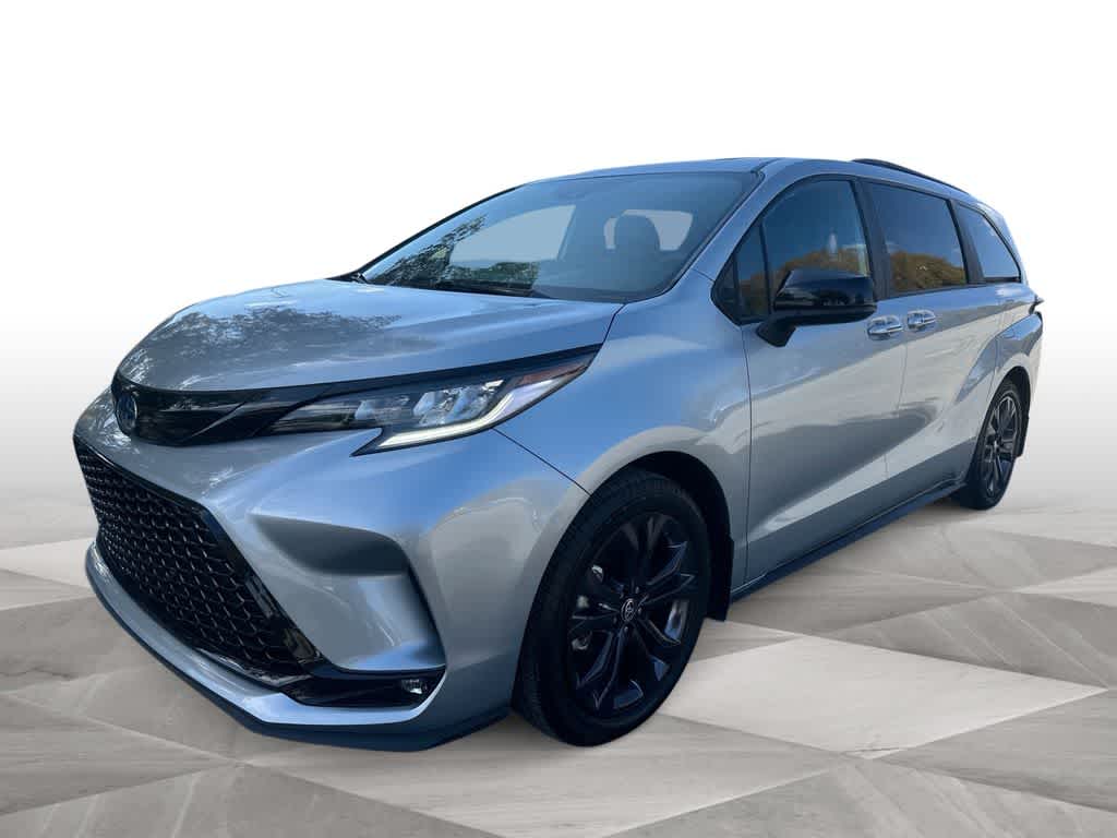 Thumbnail: 2025 Toyota Sienna - 1