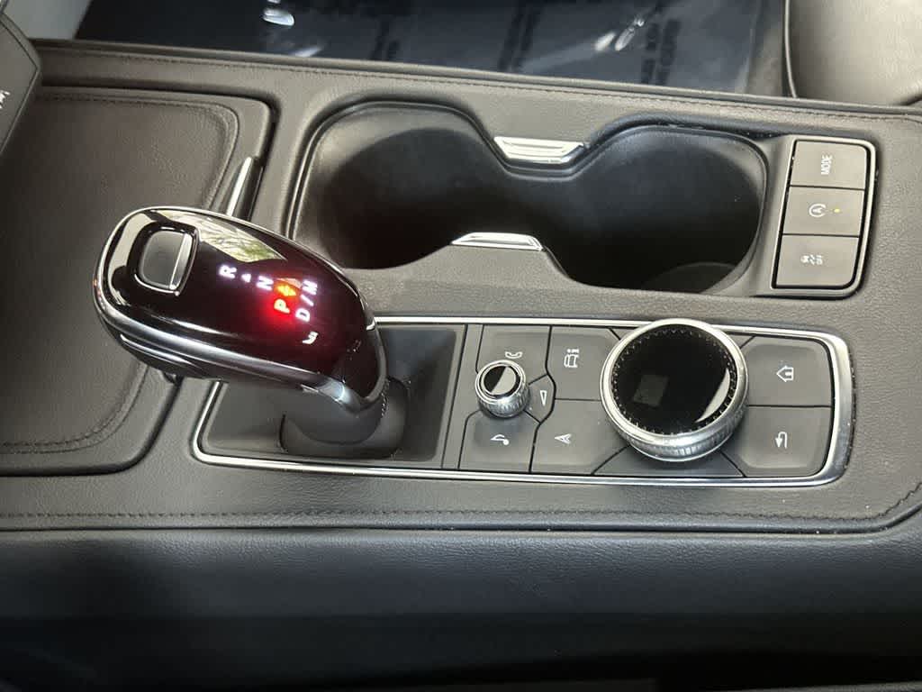 Thumbnail: 2025 Cadillac XT4 - 21