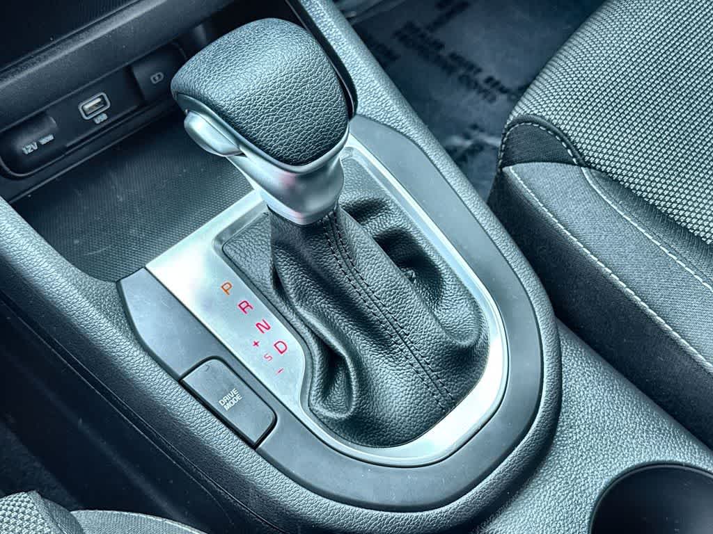 Thumbnail: 2024 Kia Forte - 21