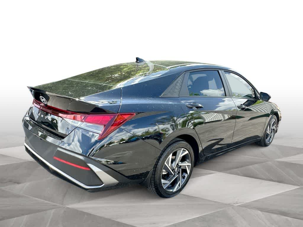Thumbnail: 2025 Hyundai Elantra - 8