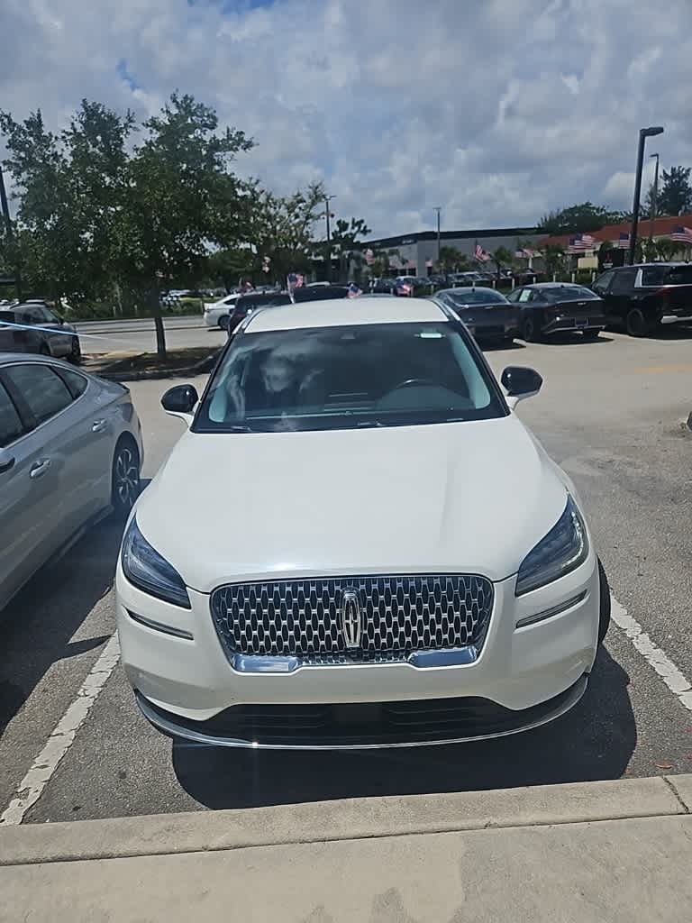 Thumbnail: 2021 Lincoln Corsair - 2