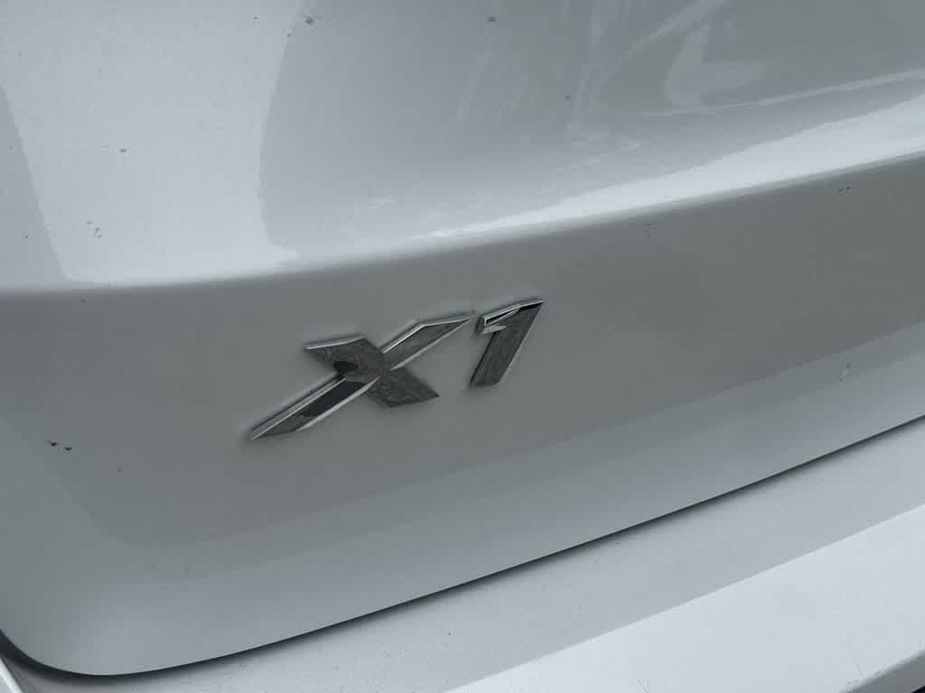 Thumbnail: 2025 BMW X1 - 11