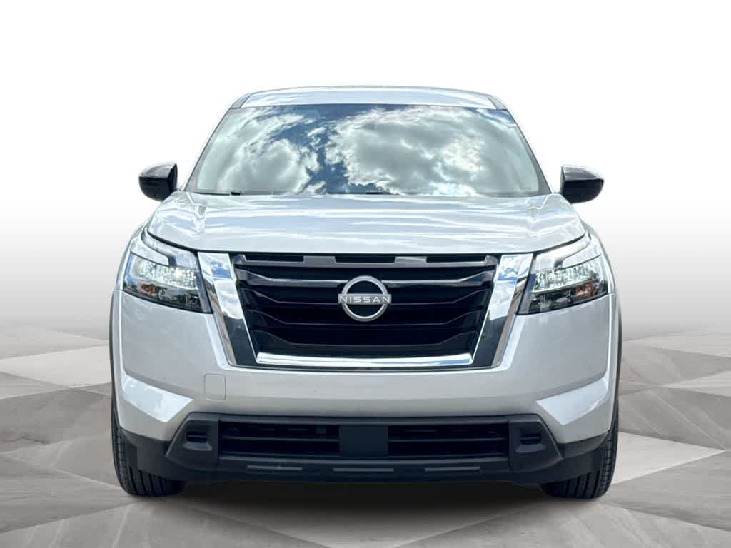Thumbnail: 2024 Nissan Pathfinder - 3