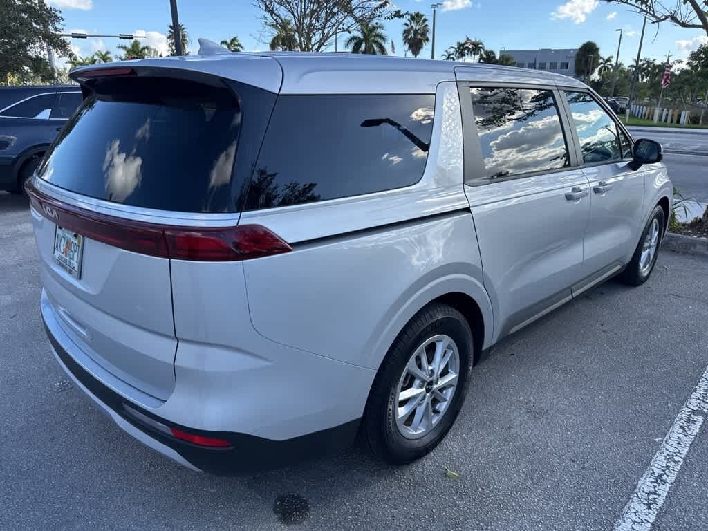 Used 2023 Kia Carnival LX Van